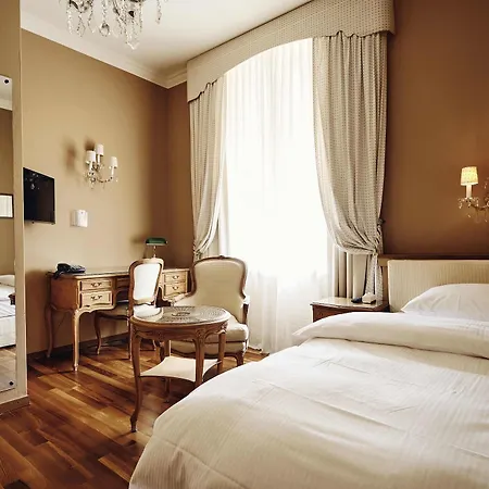 Romantik Europe 4*