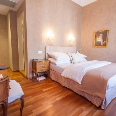 Hotel Europe 4*